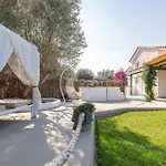 Elefteria Apts&Suites