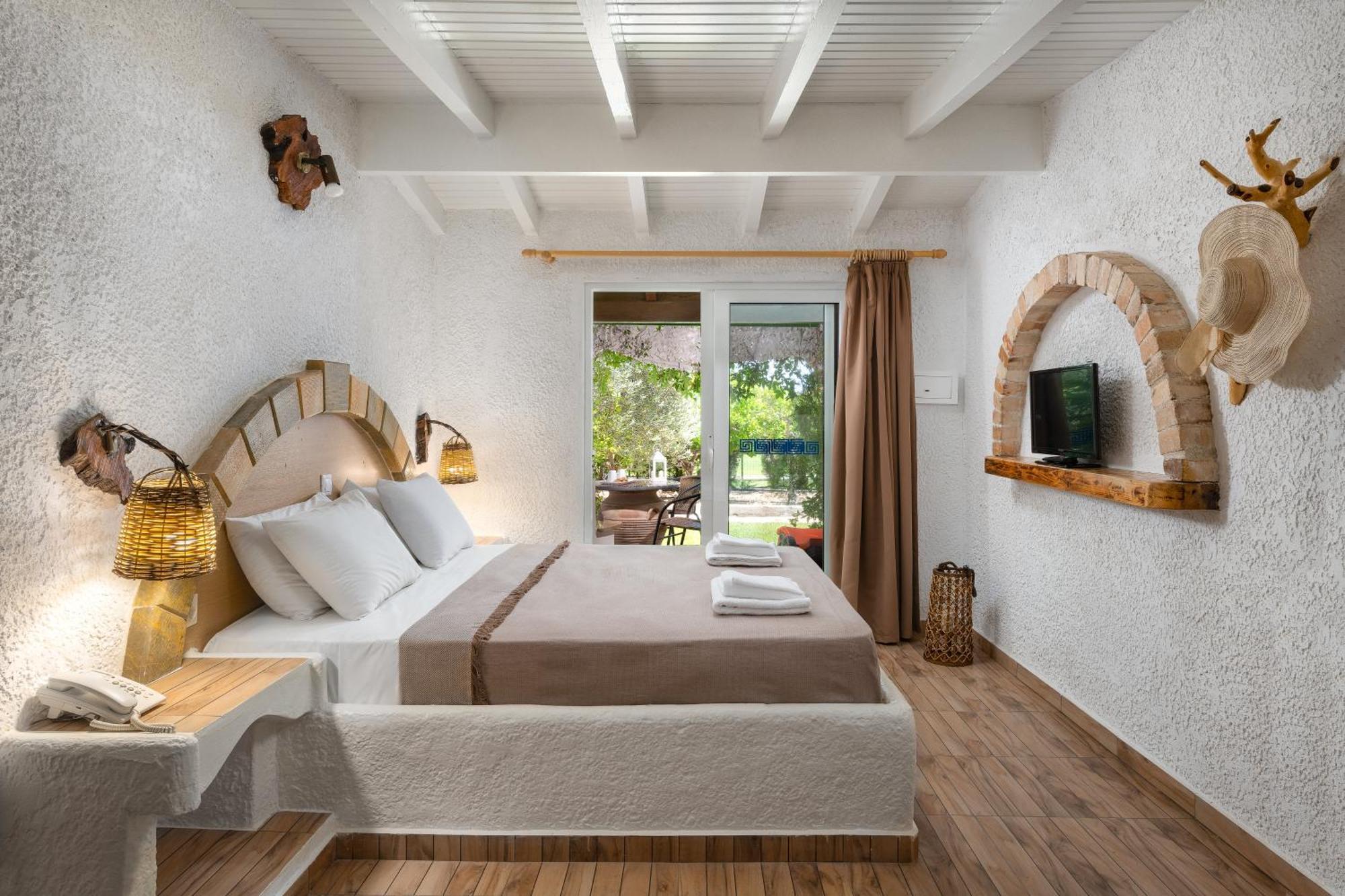 Elefteria Apts&suites