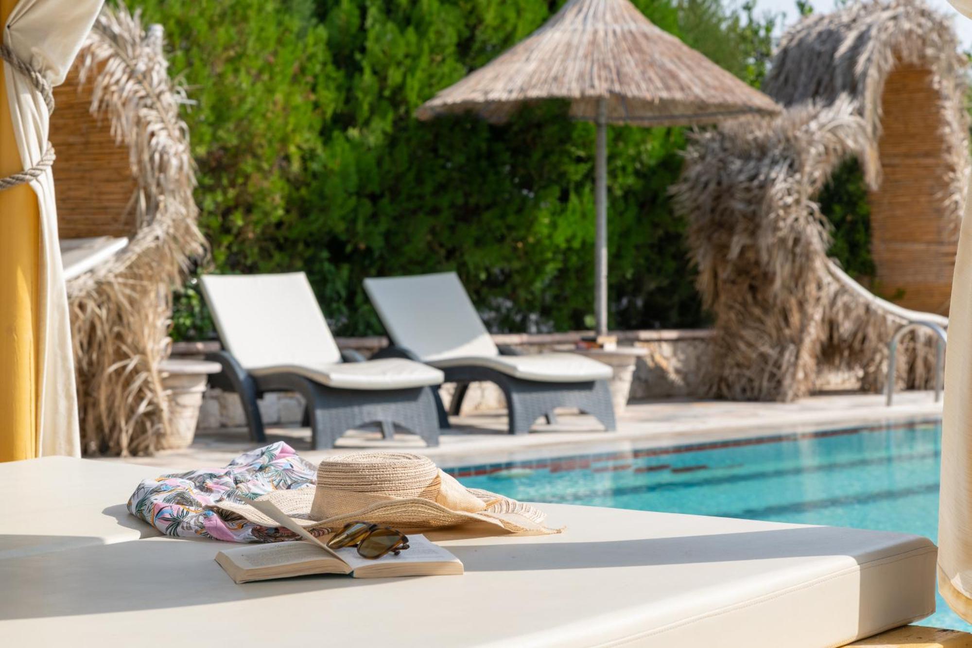 Elefteria Apts&suites