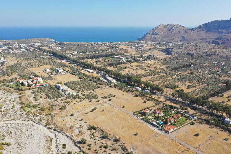Elefteria Apts&suites Aparthotel