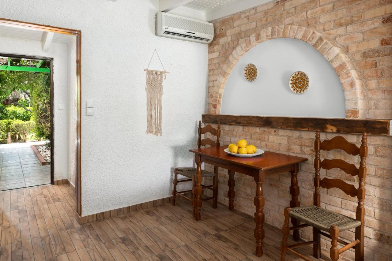 Aparthotel Elefteria Apts&suites 3*