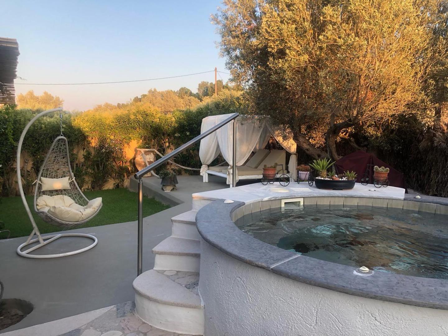 Elefteria Apts&suites 3*