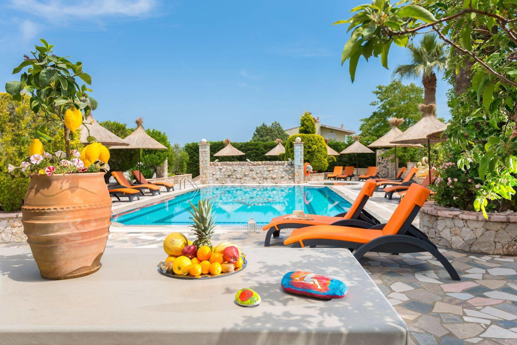 Elefteria Apts & Hotel de apartamente
